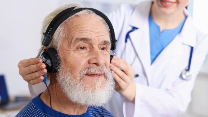 Early Signs of Hearing Loss – When You Should Get a Hearing Test